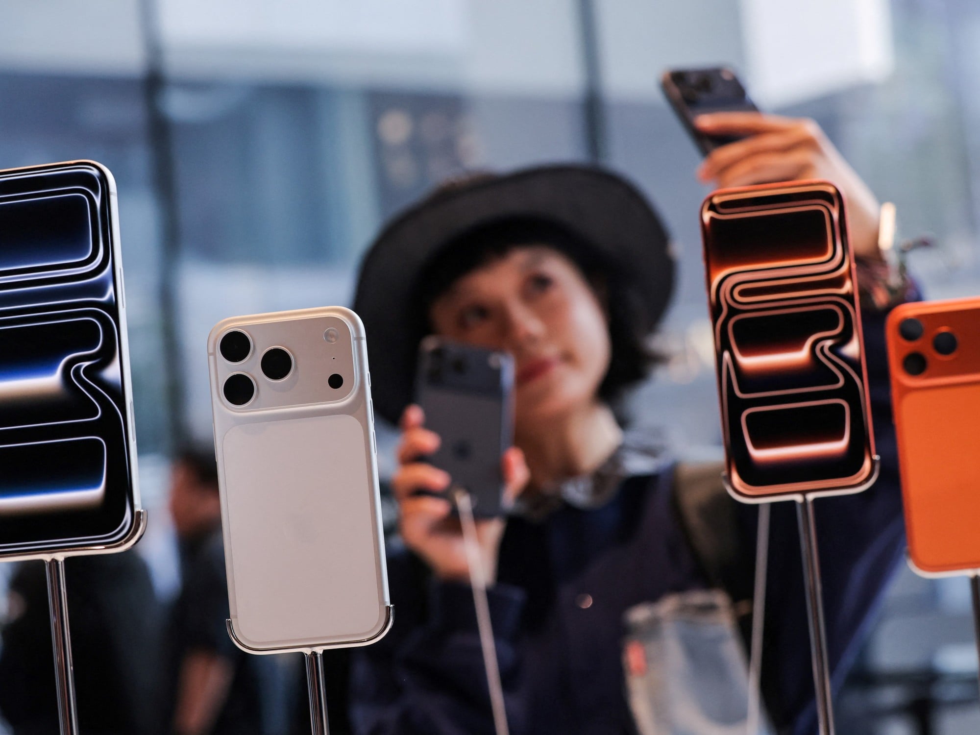 De Samsung a los tanques chinos, cinco celulares de gama alta más baratos y con mejor rendimiento que el iPhone 17