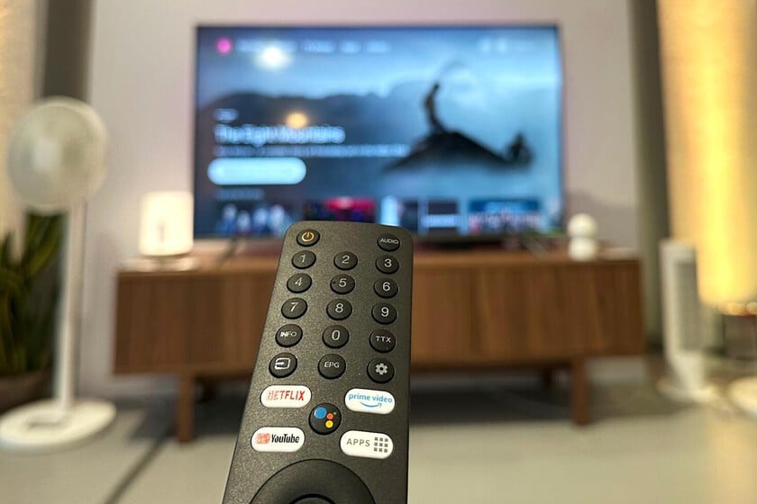 Tengo cinco plataformas de streaming y casi siempre acabo sin ver nada: la psicología tiene un nombre para eso